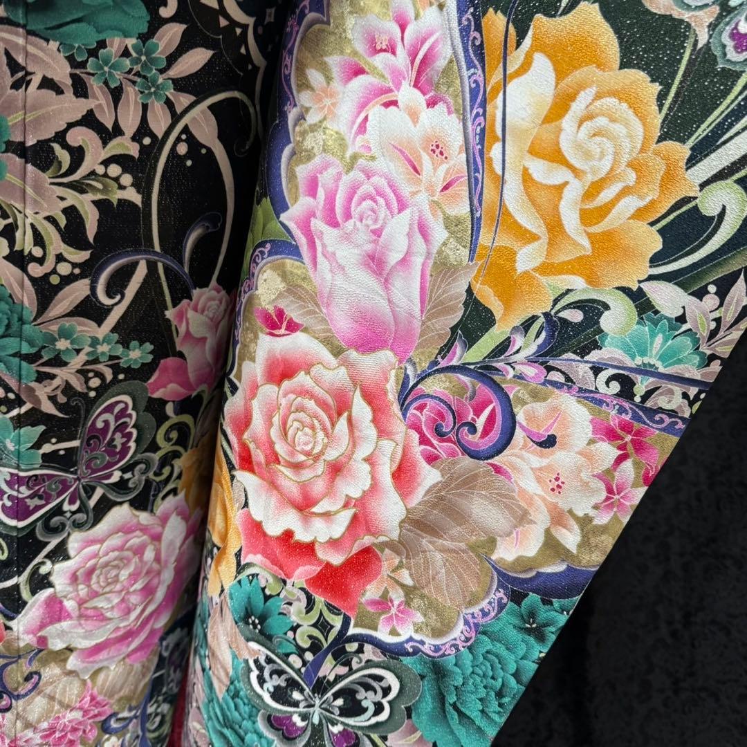 美品　薔薇　蝶　深緑　金彩　刺繍　ラメ　落款　逸品　フルセット　振袖　振り袖