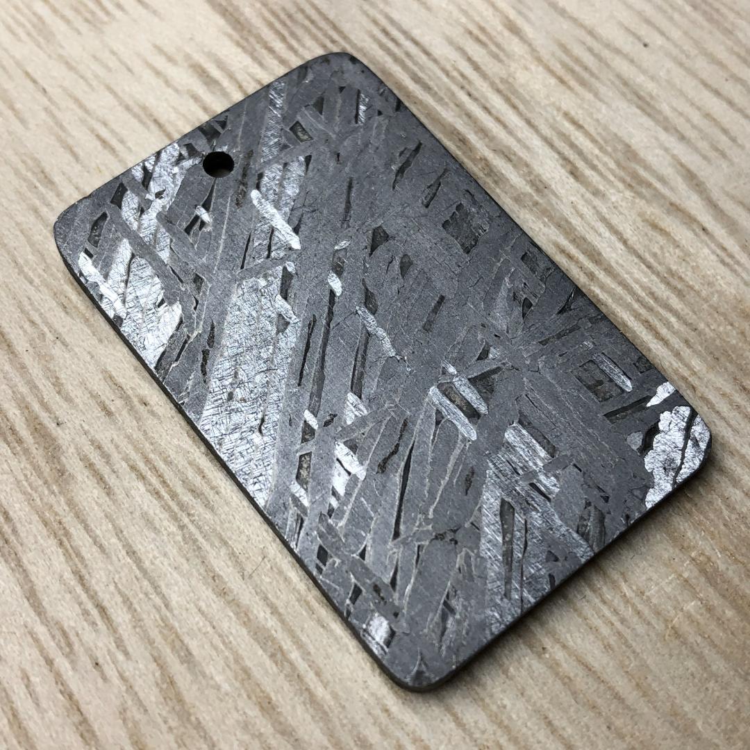 アルタイ隕石　 鉄隕石　メテオライト　ペンダントトップ　重さ約22ｇ
