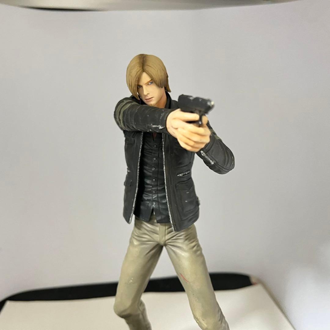 クリエイターズモデル バイオハザード6 レオン