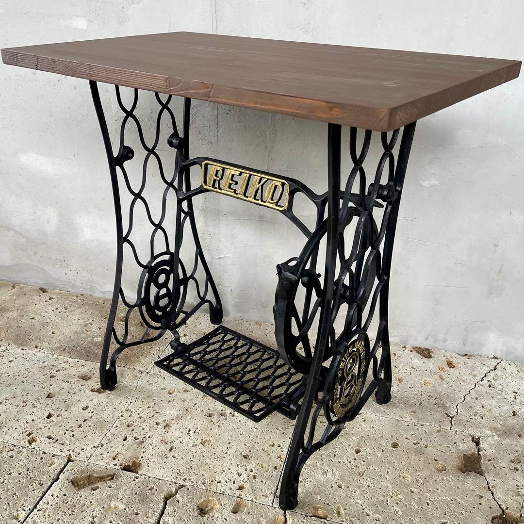 なーさん　イギリス　アンティークミシン脚テーブル　REIKO 足踏みミシン