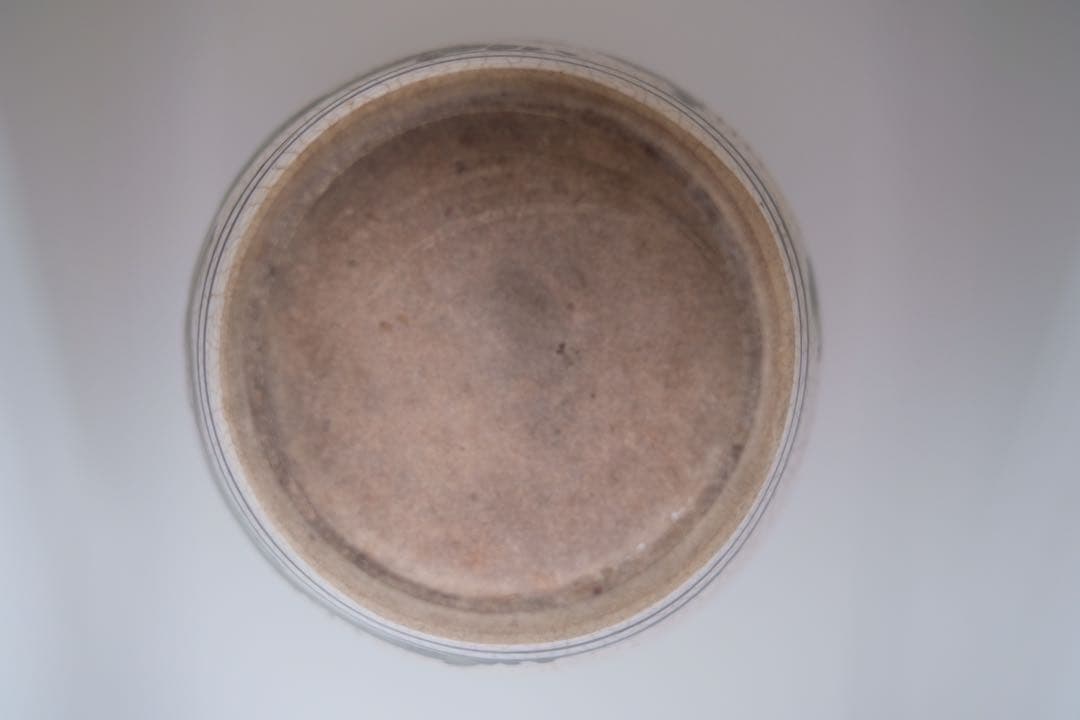 【古美術骨董品】松の木と水の流れの陶器の壺