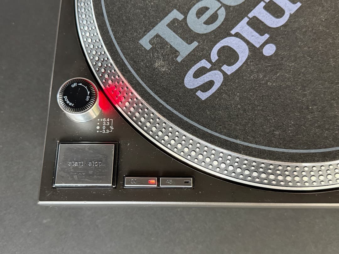 Technics SL-1200MK5（2台目）