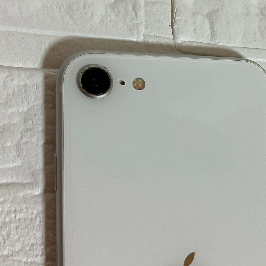 iPhone SE 第２世代 スマートフォン本体 ホワイト 64GB