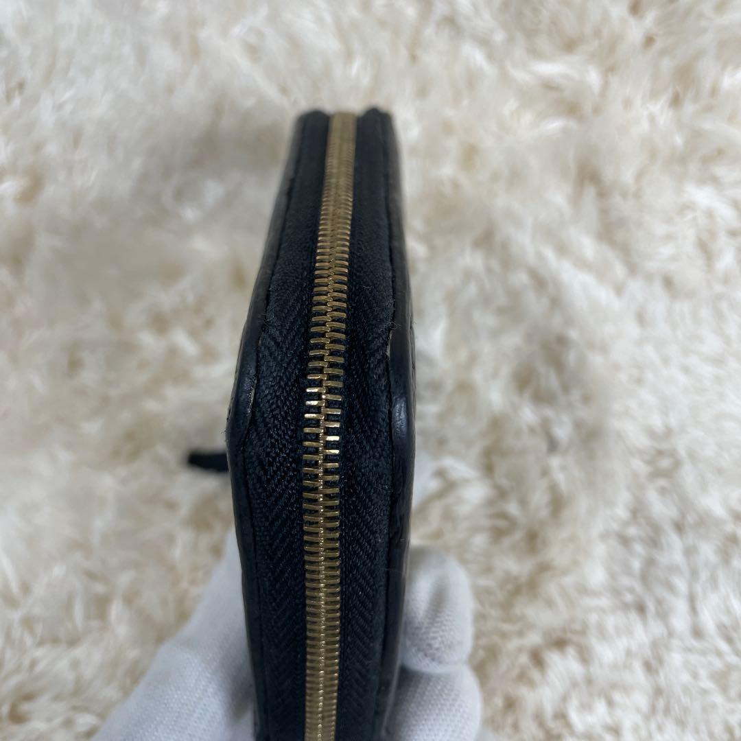 ルイヴィトン　アンプラント　ジッピーパース　型押し　モノグラム　黒