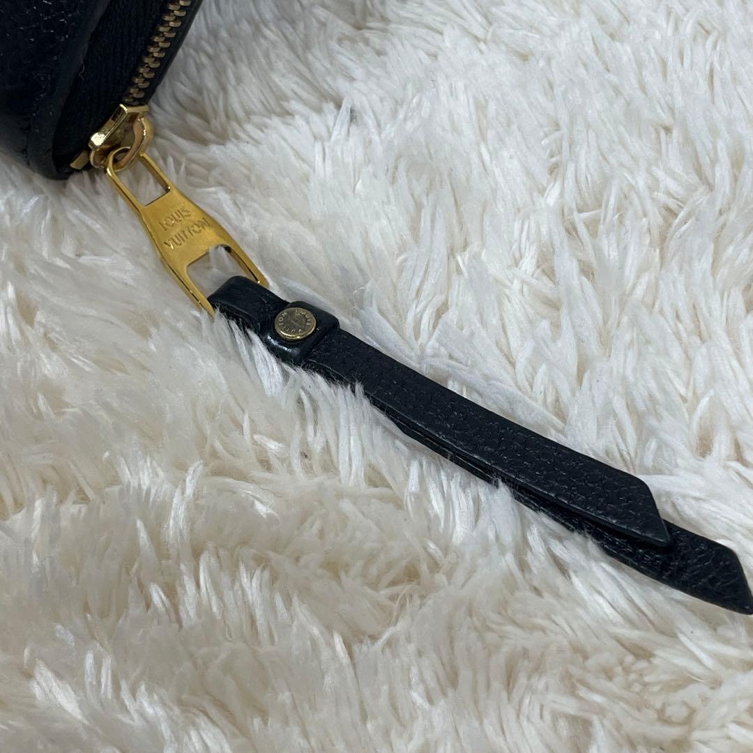 ルイヴィトン　アンプラント　ジッピーパース　型押し　モノグラム　黒