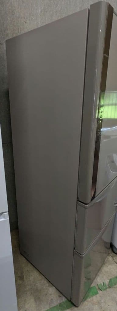 HITACHI ヒタチ 冷蔵庫 R-K32JVL (TD) 2019年製