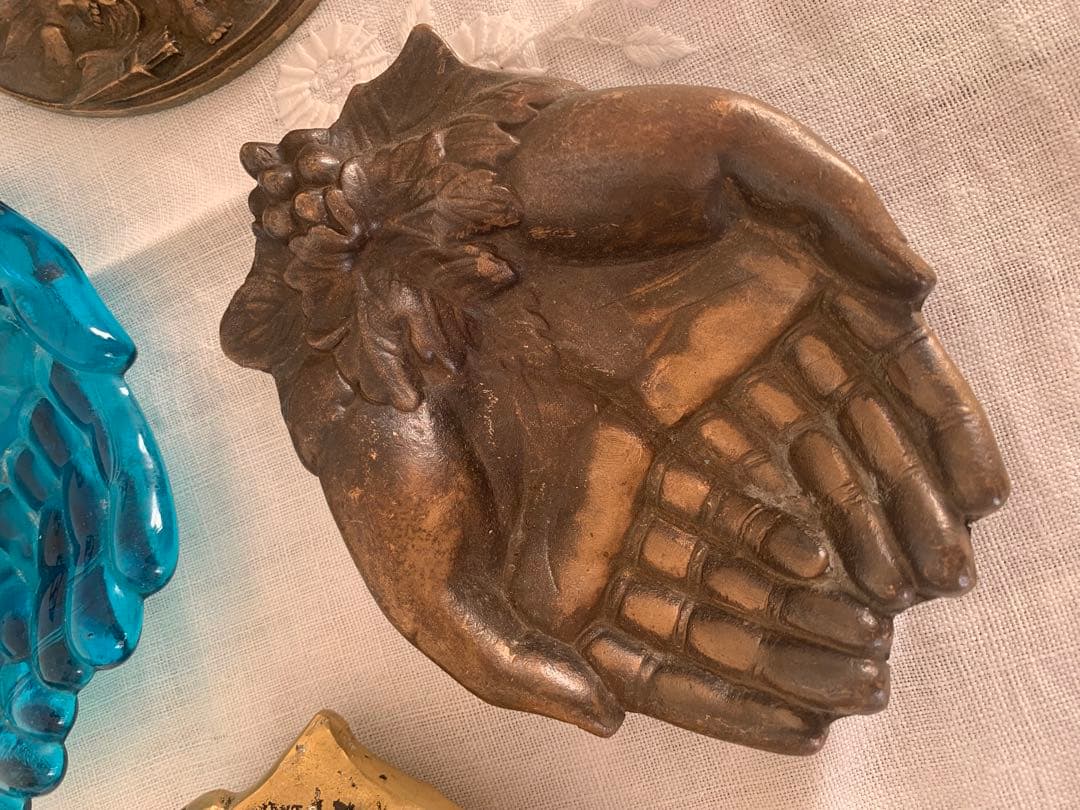 フランスアンティーク　ハンドモチーフ　トレイ　ブロンズ　ブロカント