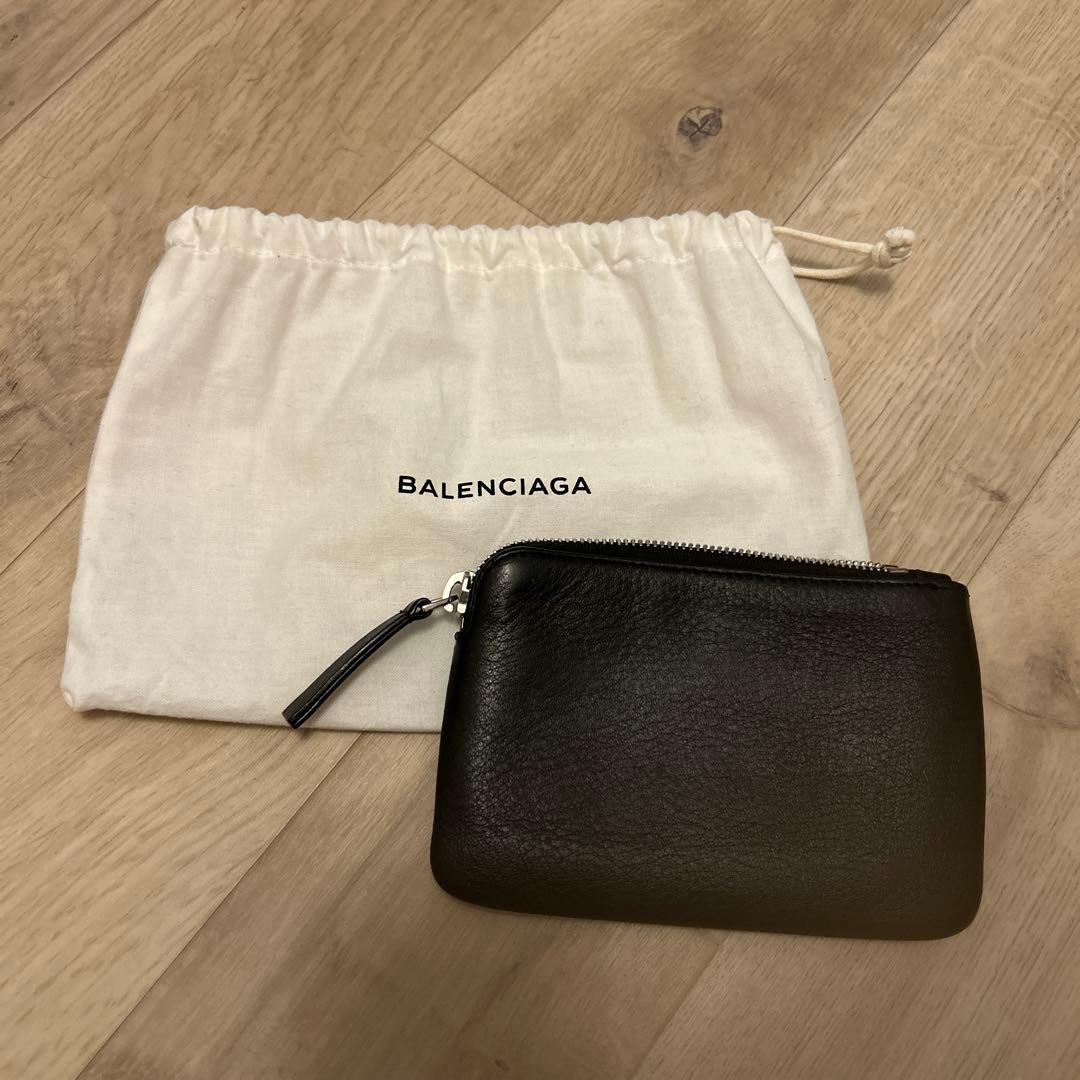 BALENCIAGA ブラック レザー ポーチ 保存袋付き
