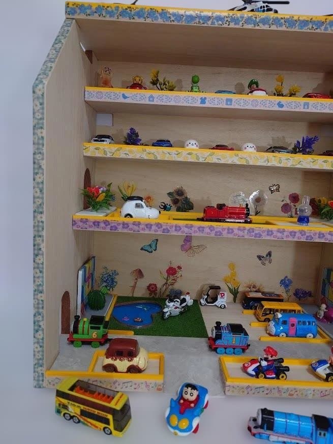 トミカ木製手作り駐車場（スモ－ルイエロ－）SY04