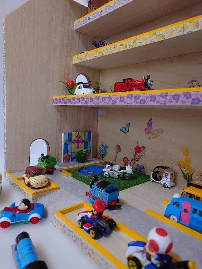 トミカ木製手作り駐車場（スモ－ルイエロ－）SY04