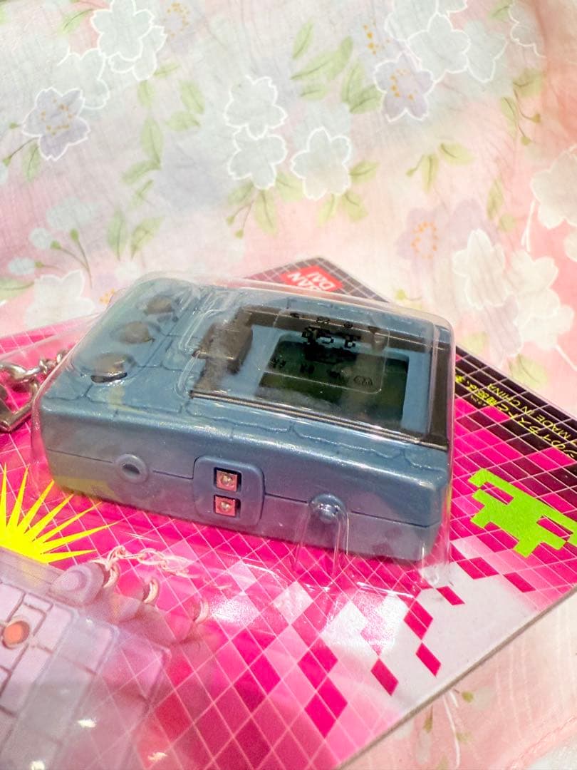 【未開封品】デジタルモンスターVer.1　グレー