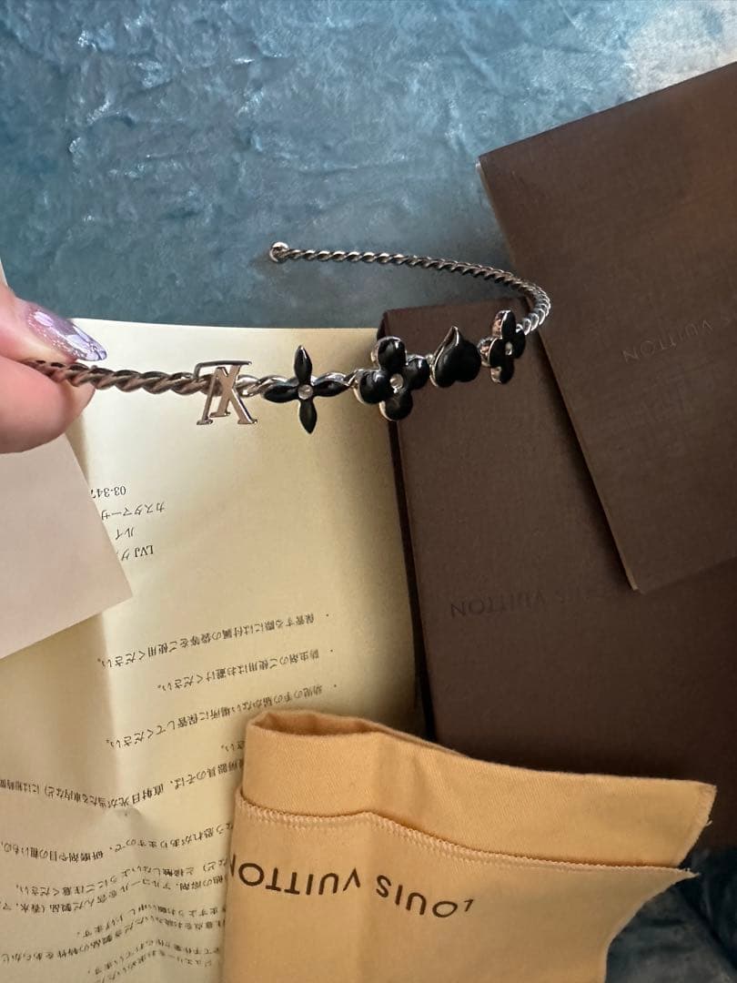 Louis Vuitton カチューシャ　ブラック