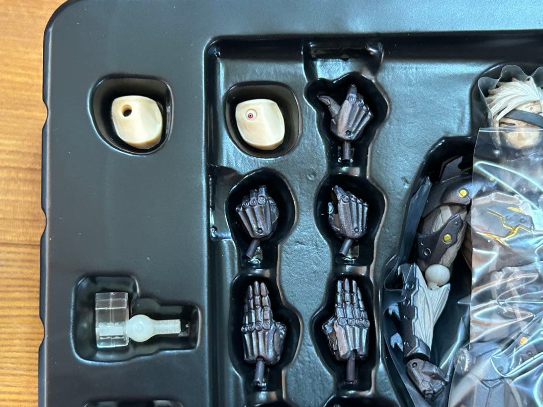 雷電 リボルテック ヤマグチ メタルギアライジングリベンジェンス