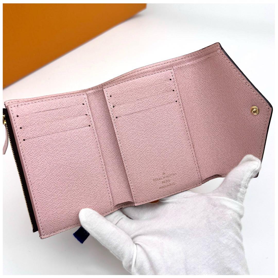 ルイヴィトン モノグラム ポルトフォイユ ヴィクトリーヌ 三つ折り財布 ピンク