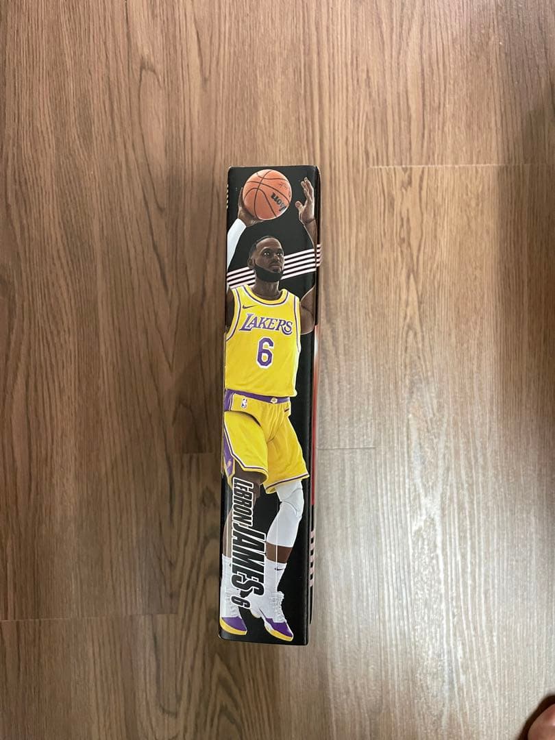 ハズブロ スターティング ラインアップ NBAシリーズ1 レブロン・ジェームズ