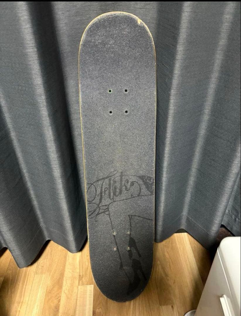 April スケートボード デッキ