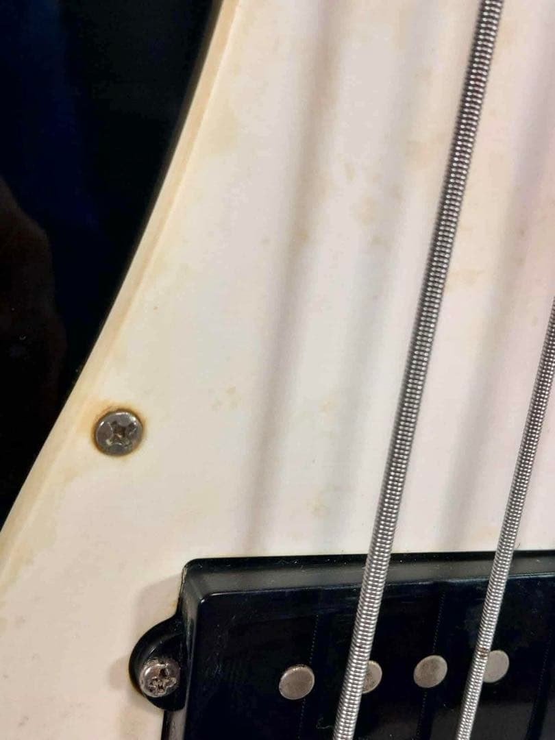 Legend エレキベース