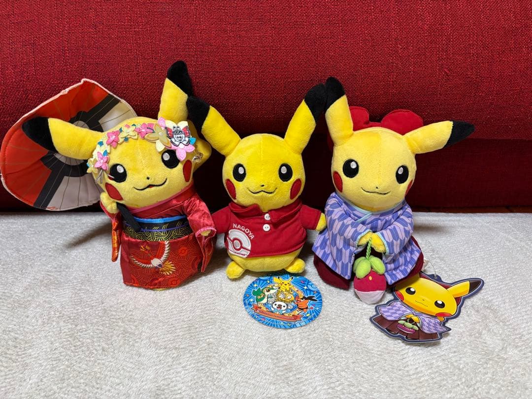 ポケモンセンター限定　ピカチュウ3体セット　東京　名古屋　京都