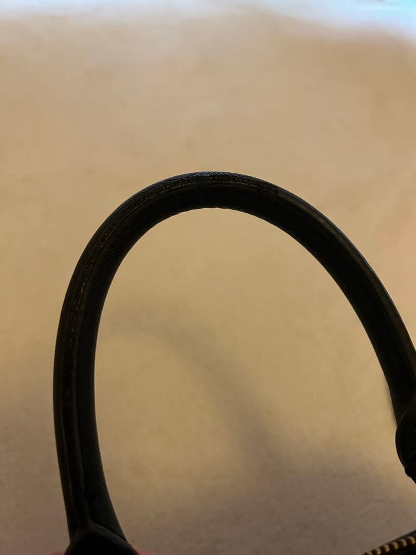 PRADA ブラック ハンドバッグ スカーフ付き