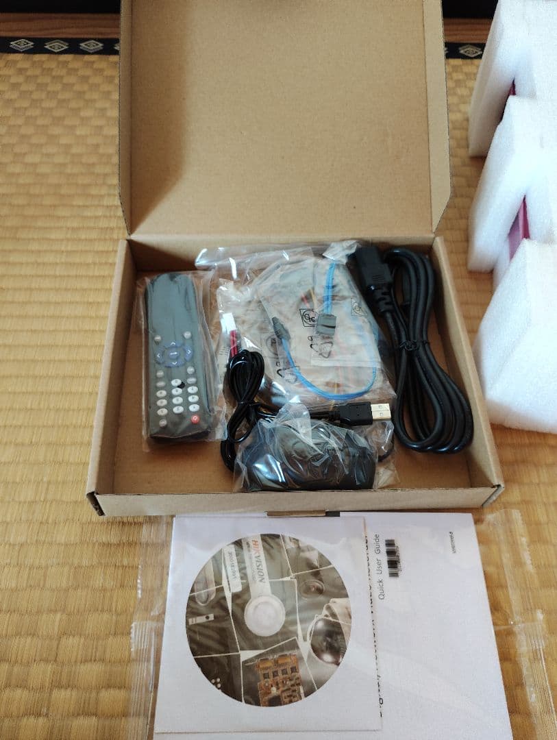 HIKVISION DS-7608NH-12/8P ネットワークビデオレコーダー