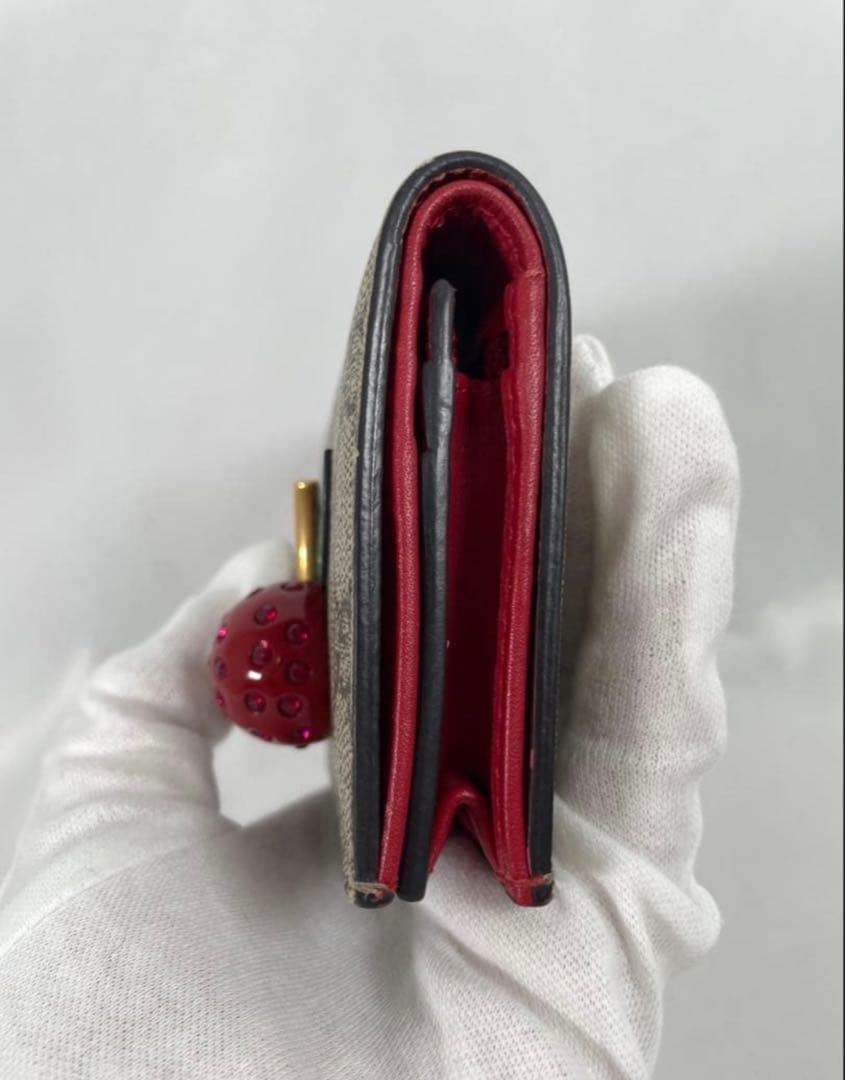 【美品│最安値】GUCCI グッチ 二つ折り財布 チェリー GGスプリーム