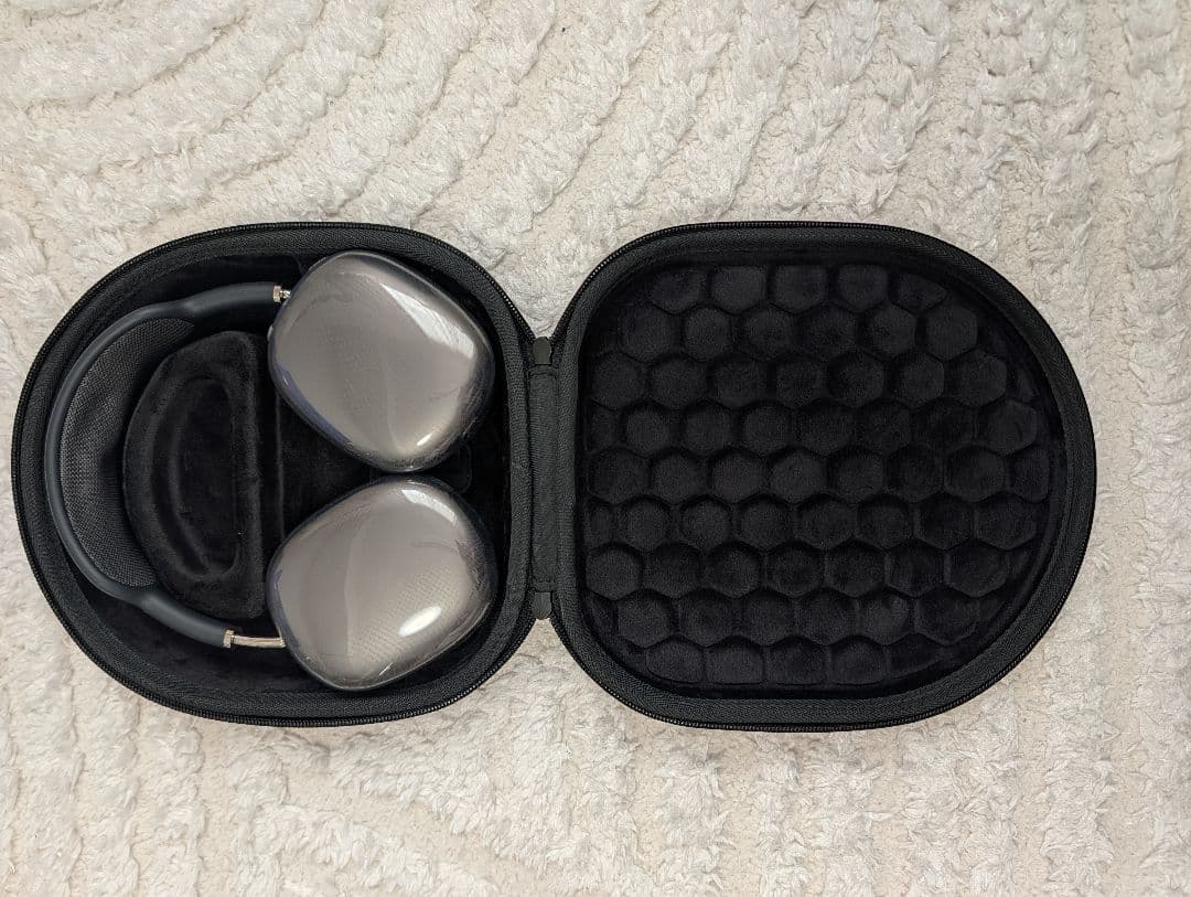 Apple AirPods Max（エアポッズマックス）