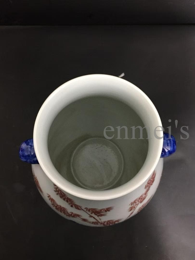 中国古陶磁、青花釉裏紅花瓶、赤葉模様、装飾壺、青白い釉薬の花瓶、純手作り、文房具