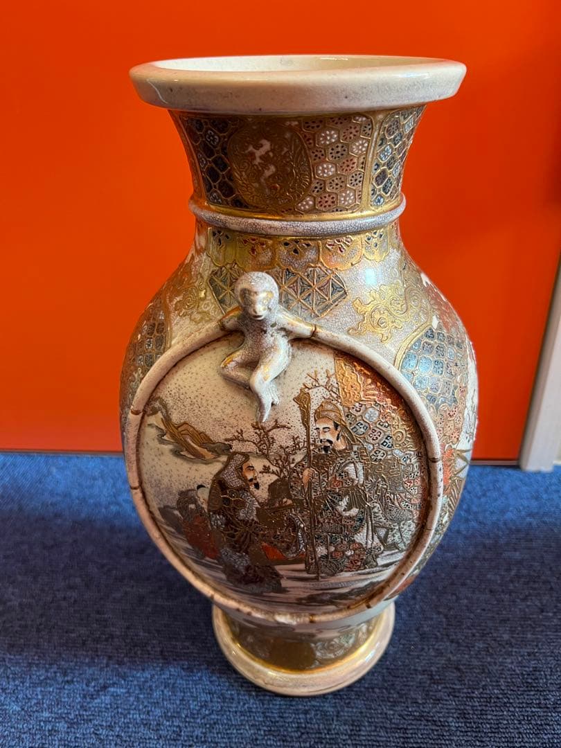 891 明治時代　薩摩焼　金彩人物　金蘭手　花瓶　時代物