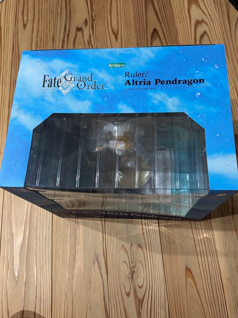 Ruler アルトリア・ペンドラゴン 1/7 フィギュア　未開封　箱小傷