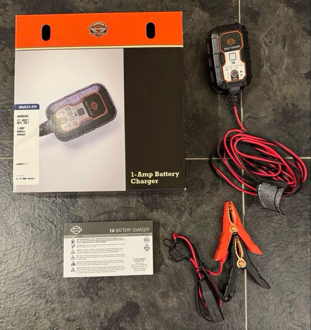 【純正】ハーレーダビットソン バッテリーチャージャー 充電器
