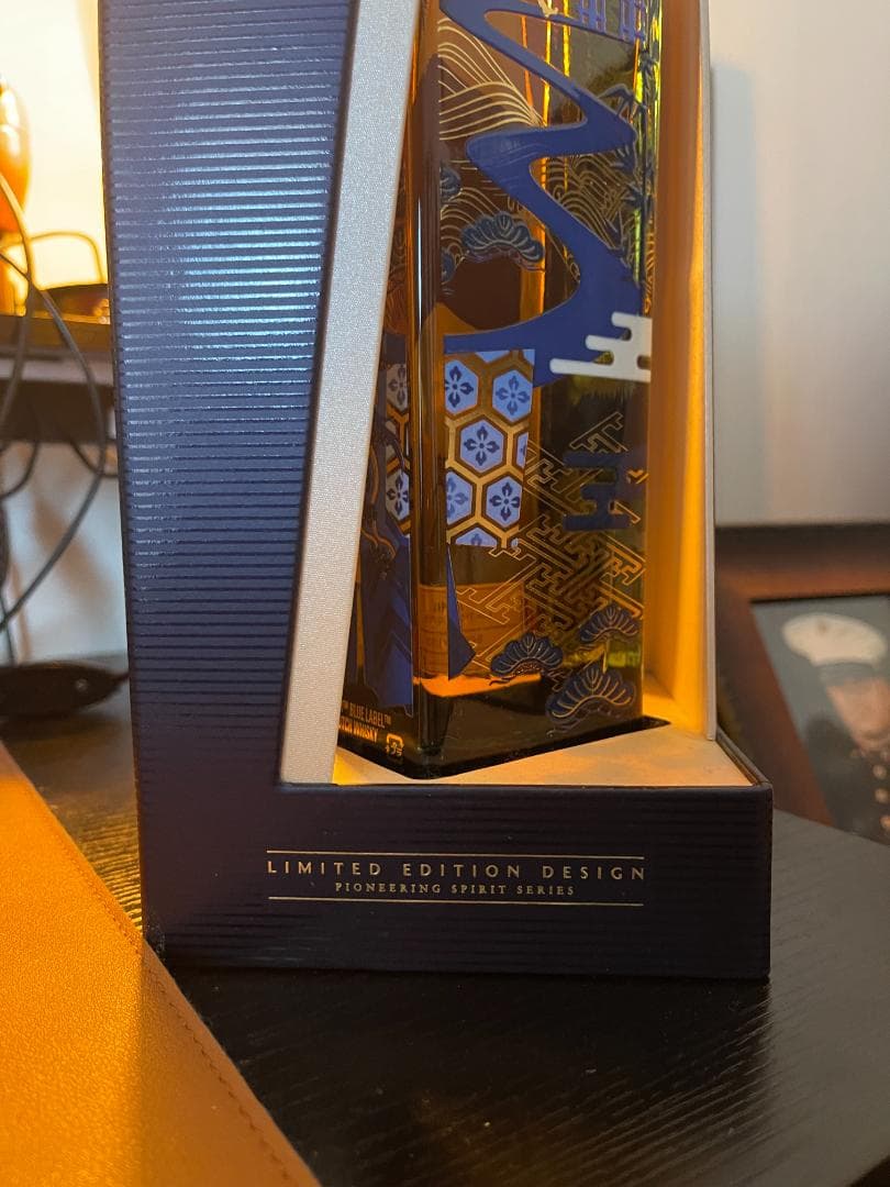 ウイスキー Johnnie Walker Blue Label Japan Travel