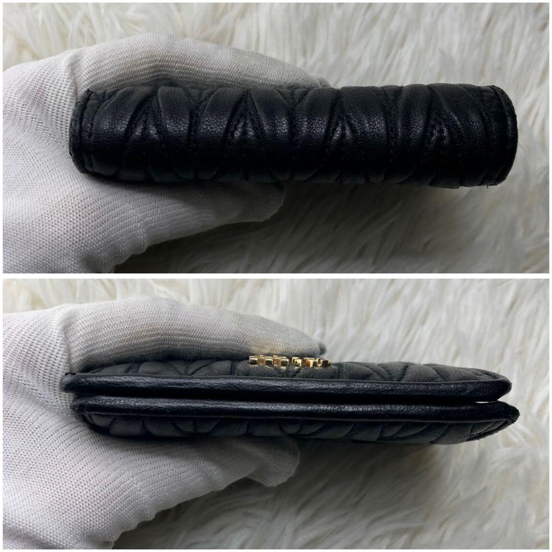 現行ロゴ　ミュウミュウ マテラッセコンパクトウォレット 5MV204