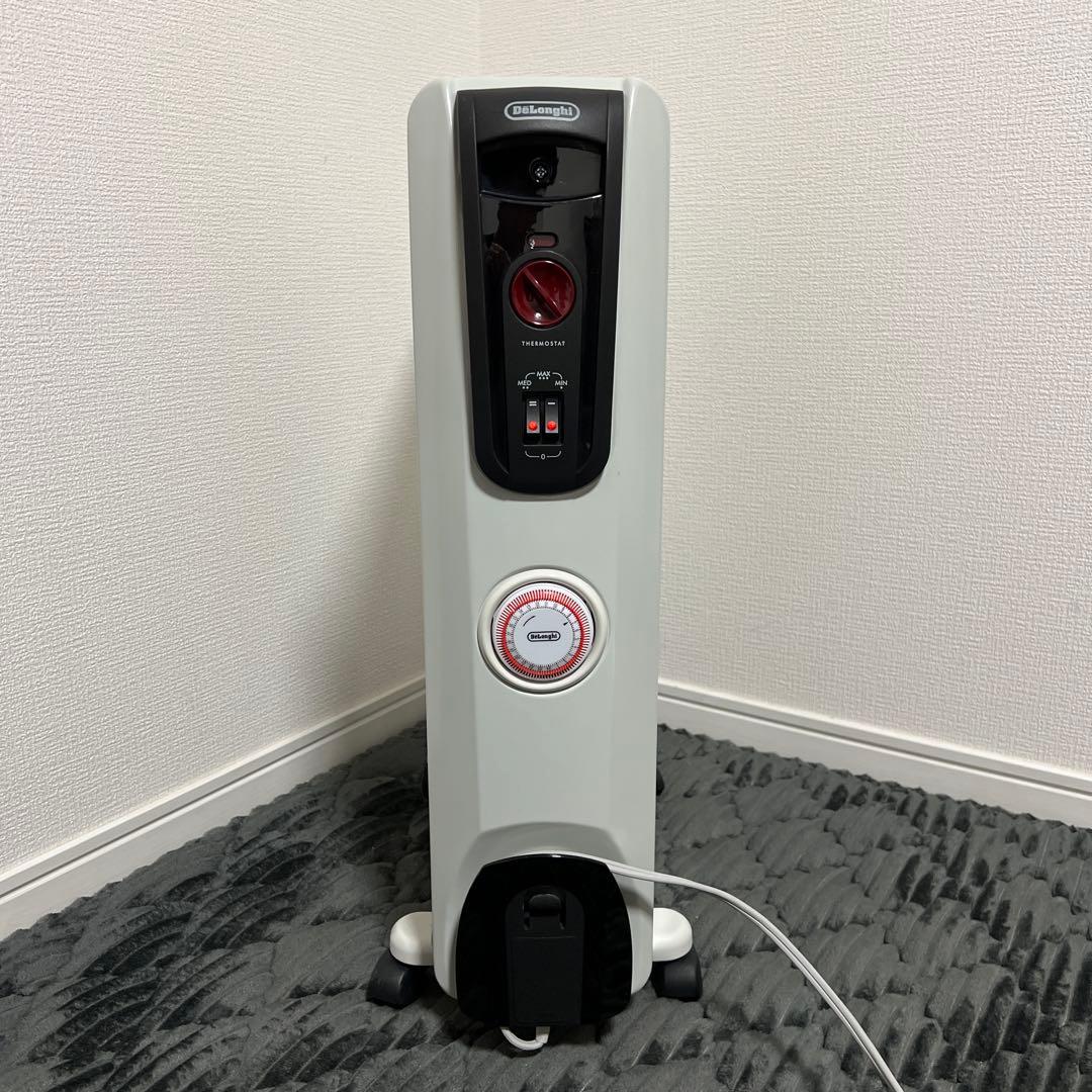 【極美品｜ほぼ未使用】デロンギ オイルヒーター H771015EFSN BK