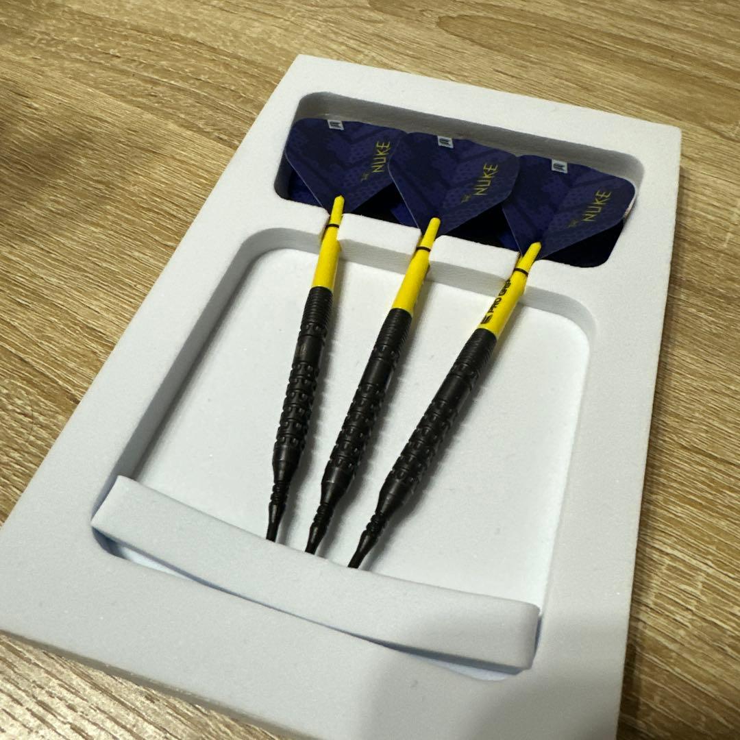 し*も様 TARGET THE NUKE ダーツ 19g ソフトティップ