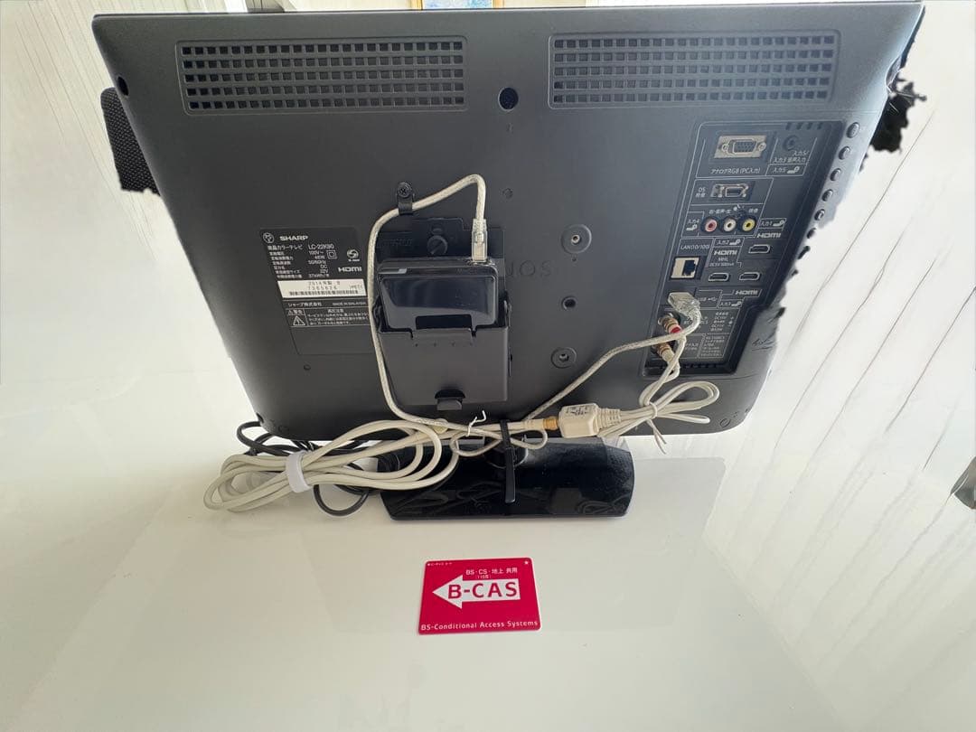 SHARP AQUOS 22型テレビ　バッファローHDD付き