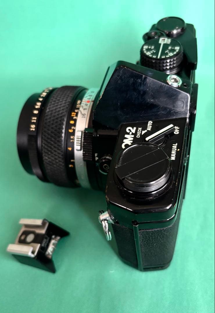 ★ OLYMPUS OM-2 (革ケース付) + 標準レンズ 50mm F1.4