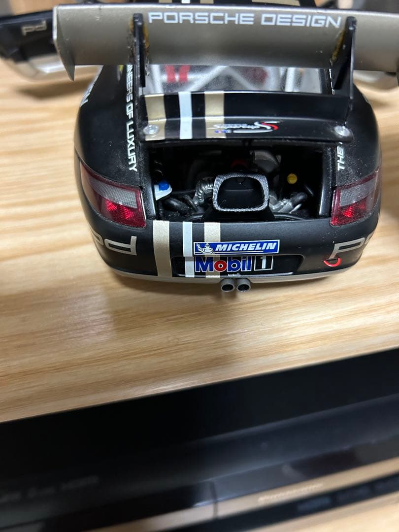 貴重　オートアート1／18 ポルシェ911希少なカラー 訳あり