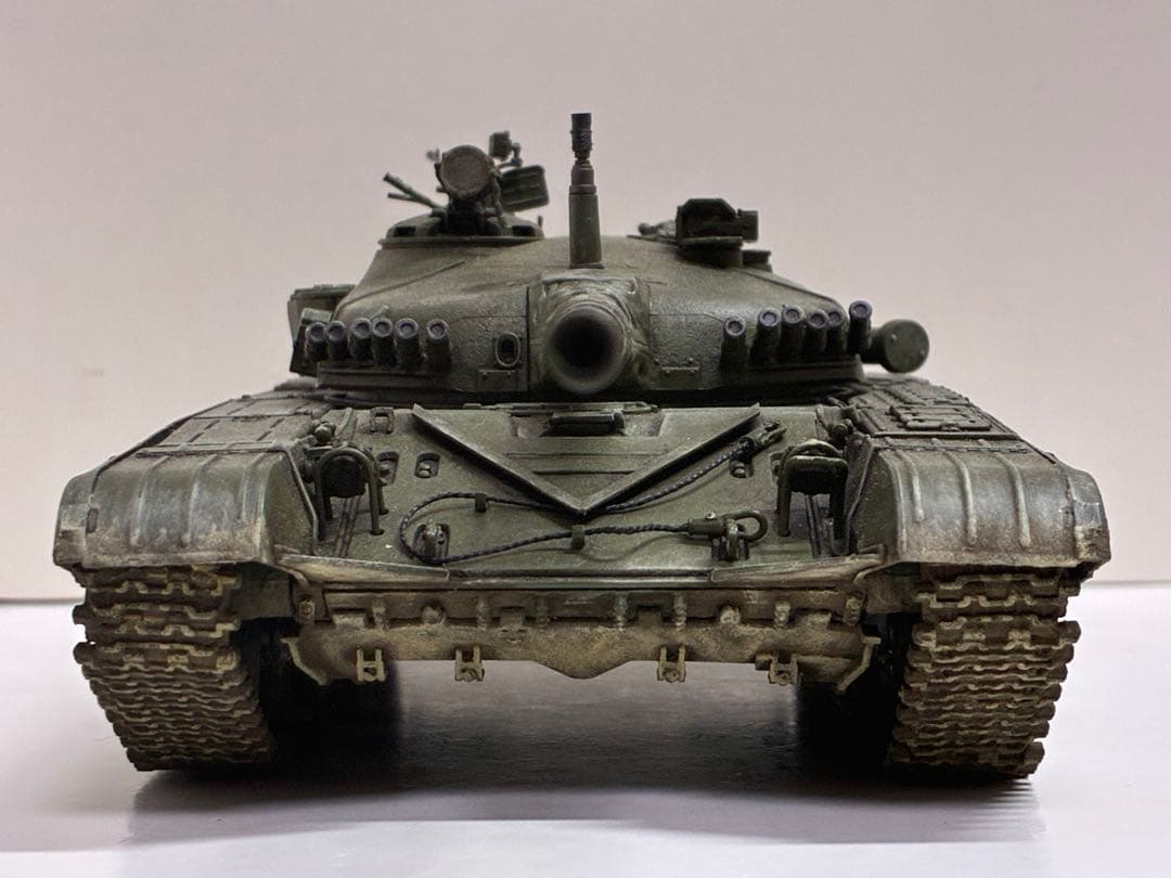 アミュージングホビー　1/35 M-84A 完成品　戦車　模型　ユーゴスラビア