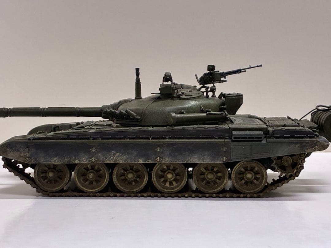 アミュージングホビー　1/35 M-84A 完成品　戦車　模型　ユーゴスラビア