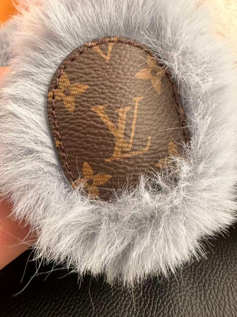 Louis Vuitton 花型ぬいぐるみ 本体　新品同様