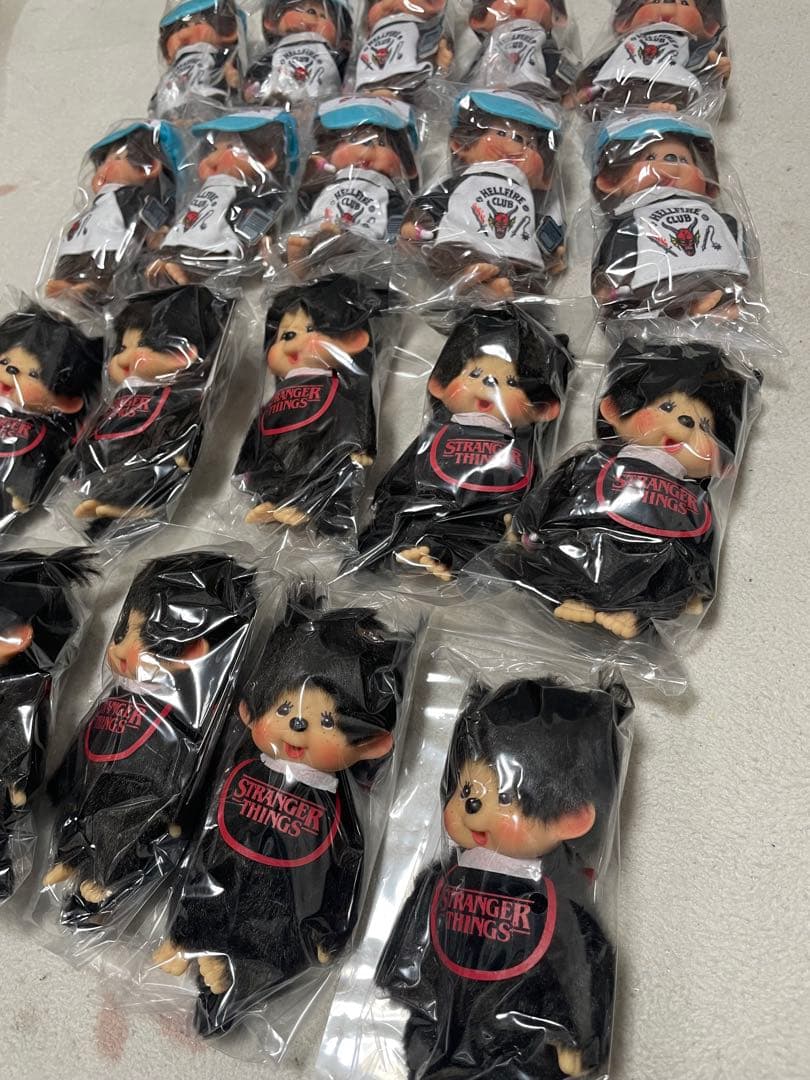 〈新品未使用モンチッチ キーチェーン ストレンジャーシングス コラボ