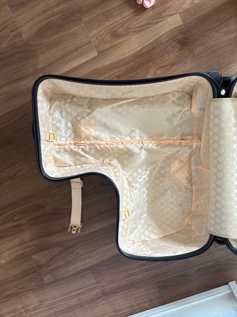 子供が乗れる キャリーケース　キッズ トラベルキャリーケース ダイヤルロック