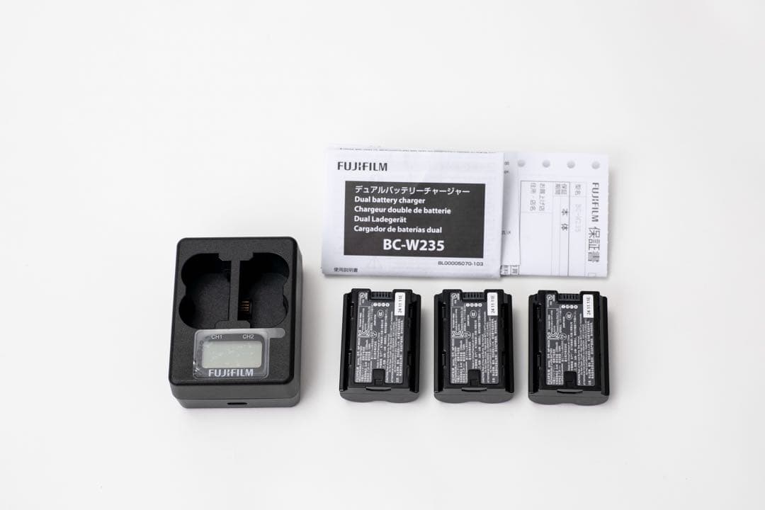 FujifilmX-H2とグリッター、チャージャー、バッテリー付き257枚撮影