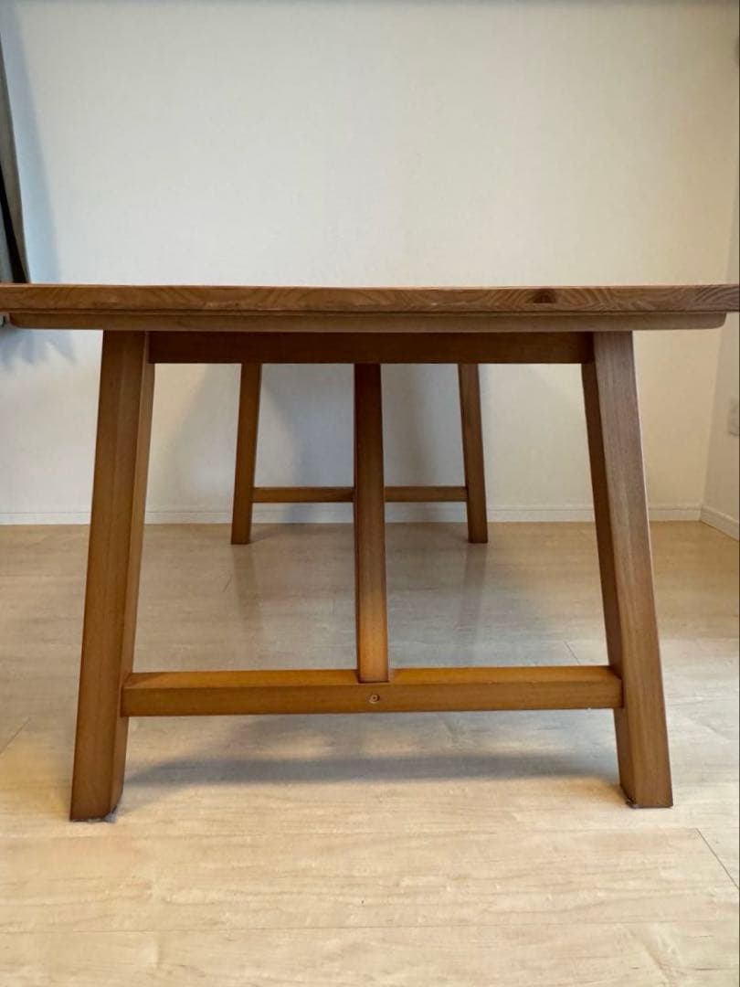 【引き取り相談可能】4人掛け　ダイニングテーブル　ニトリ