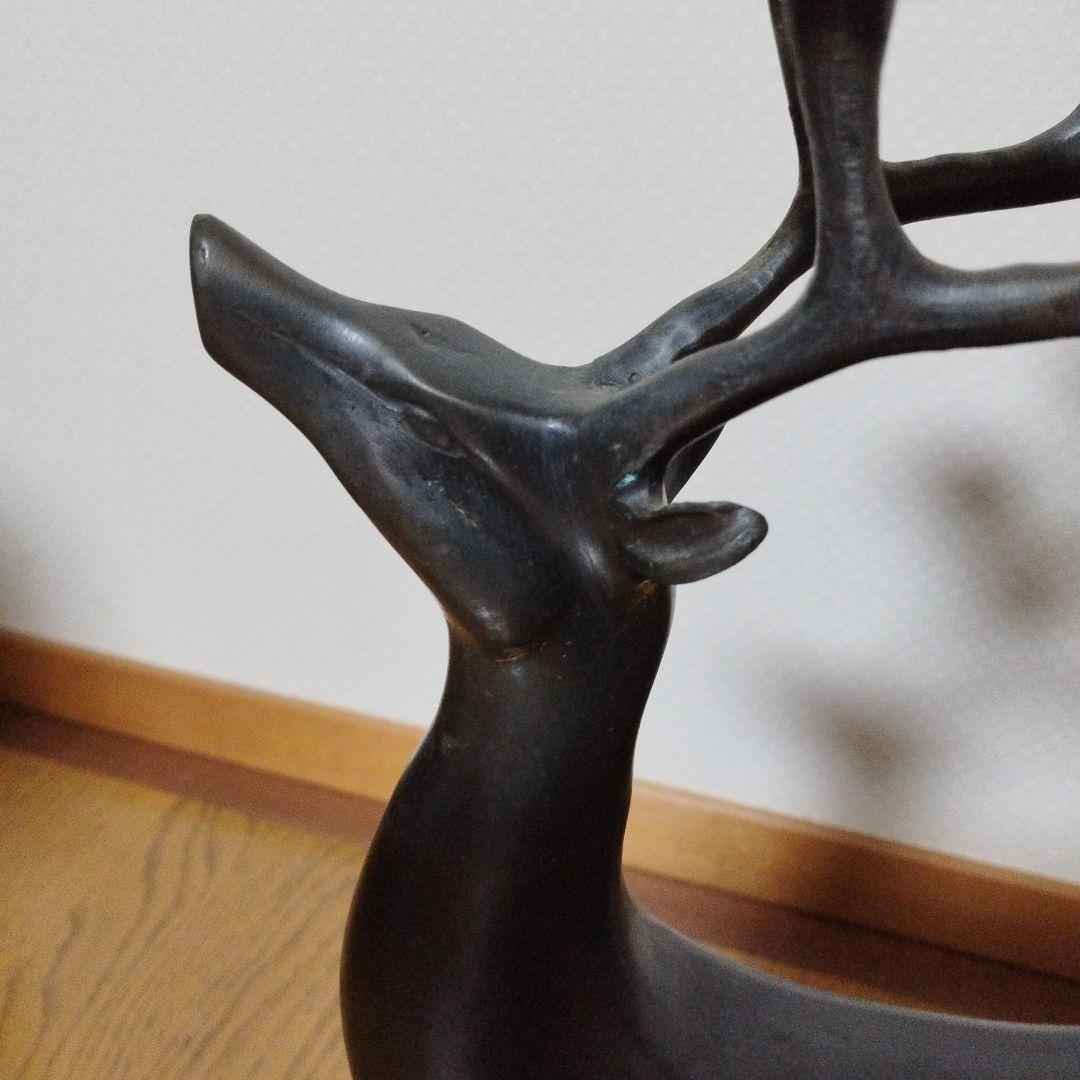 アンティーク　鹿の形状の金属製キャンドルスタンド