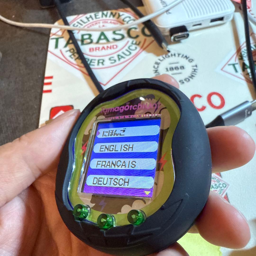 たまごっちユニ　TamagotchiUni　モンスターカーニバル カバー付き