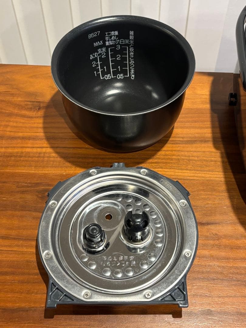 ZOJIRUSHI【圧力IH炊飯器】ブラック