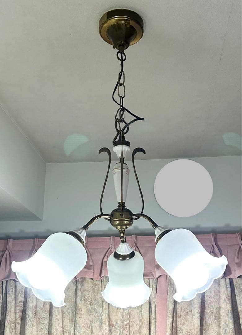 フラワー型シェードのシャンデリア★ダイニング用