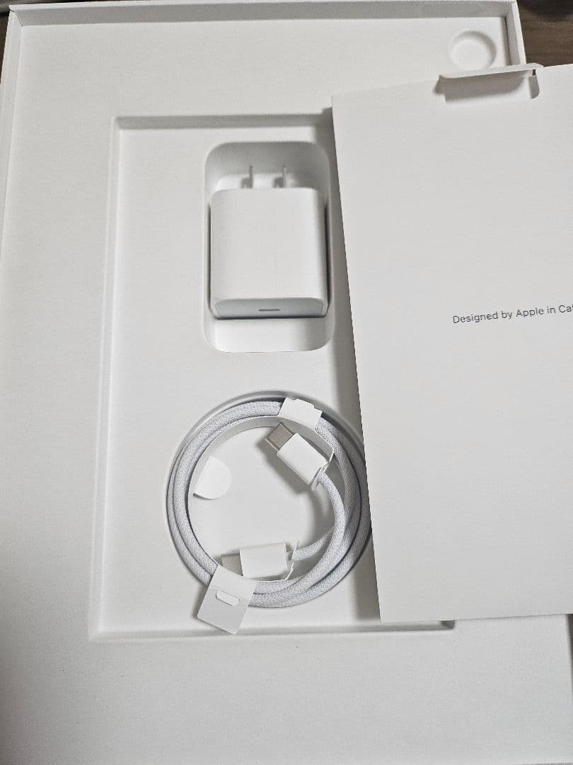 断*中様 iPad Air M2 11インチ Wi-Fi 128GB