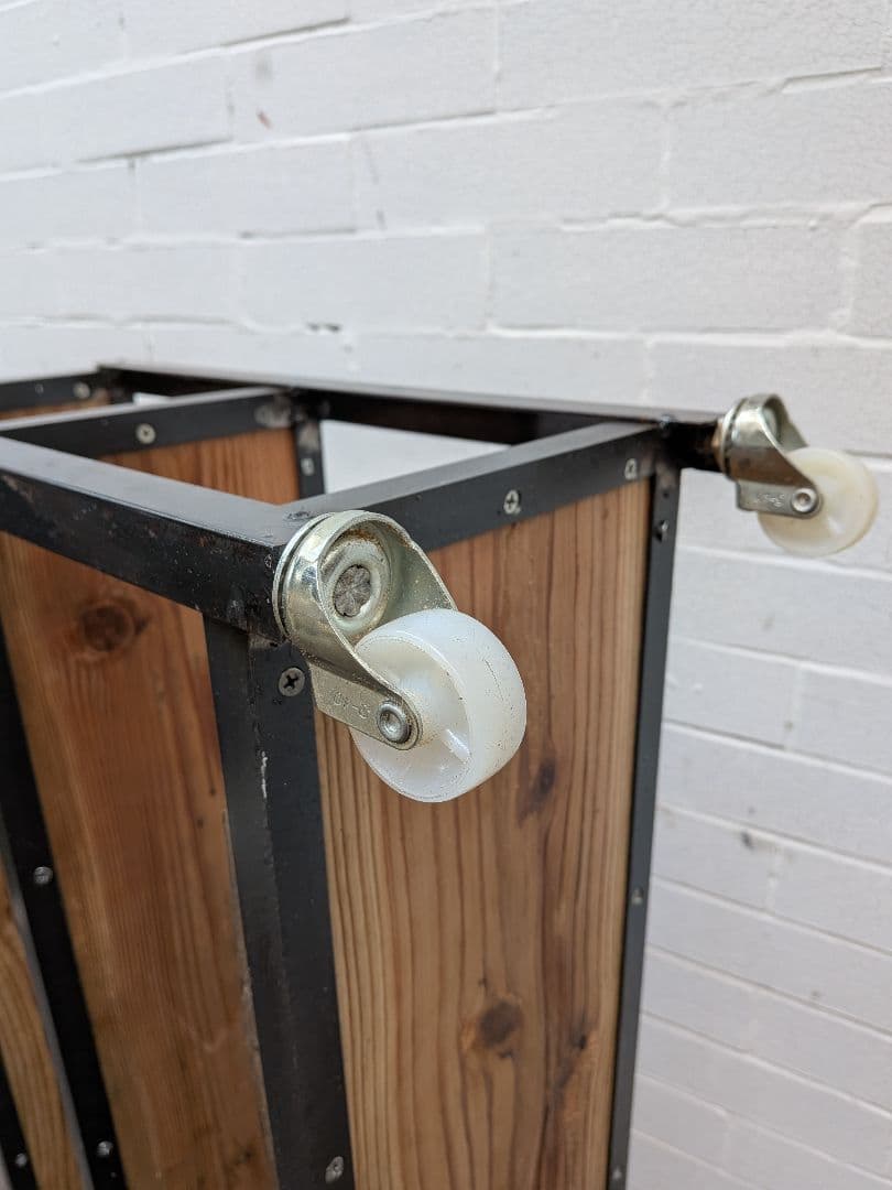 インダストリアルスタイル キャスター付き3段シェルフ